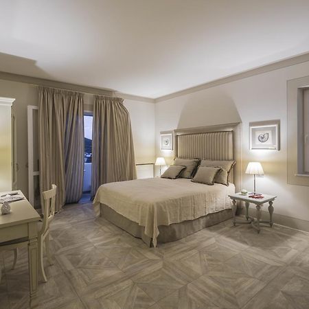 Maridea Casa Vacanza- Le Alcove Sul Mare Suites Ponza Eksteriør billede