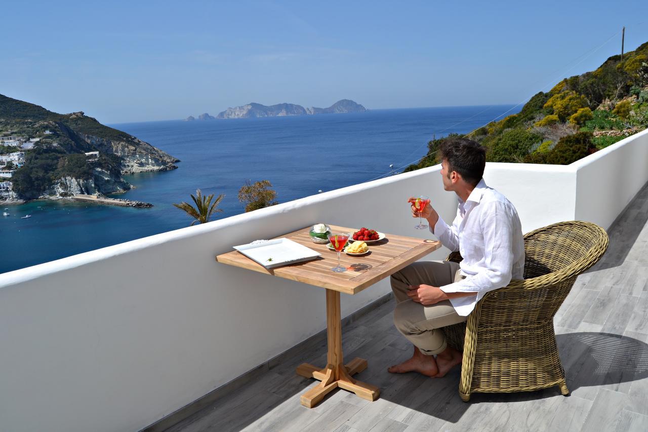 Maridea Casa Vacanza- Le Alcove Sul Mare Suites Ponza Eksteriør billede