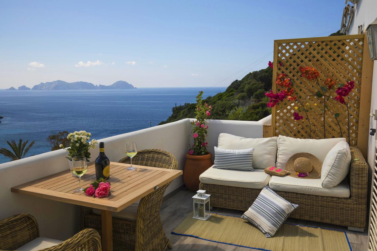 Maridea Casa Vacanza- Le Alcove Sul Mare Suites Ponza Eksteriør billede