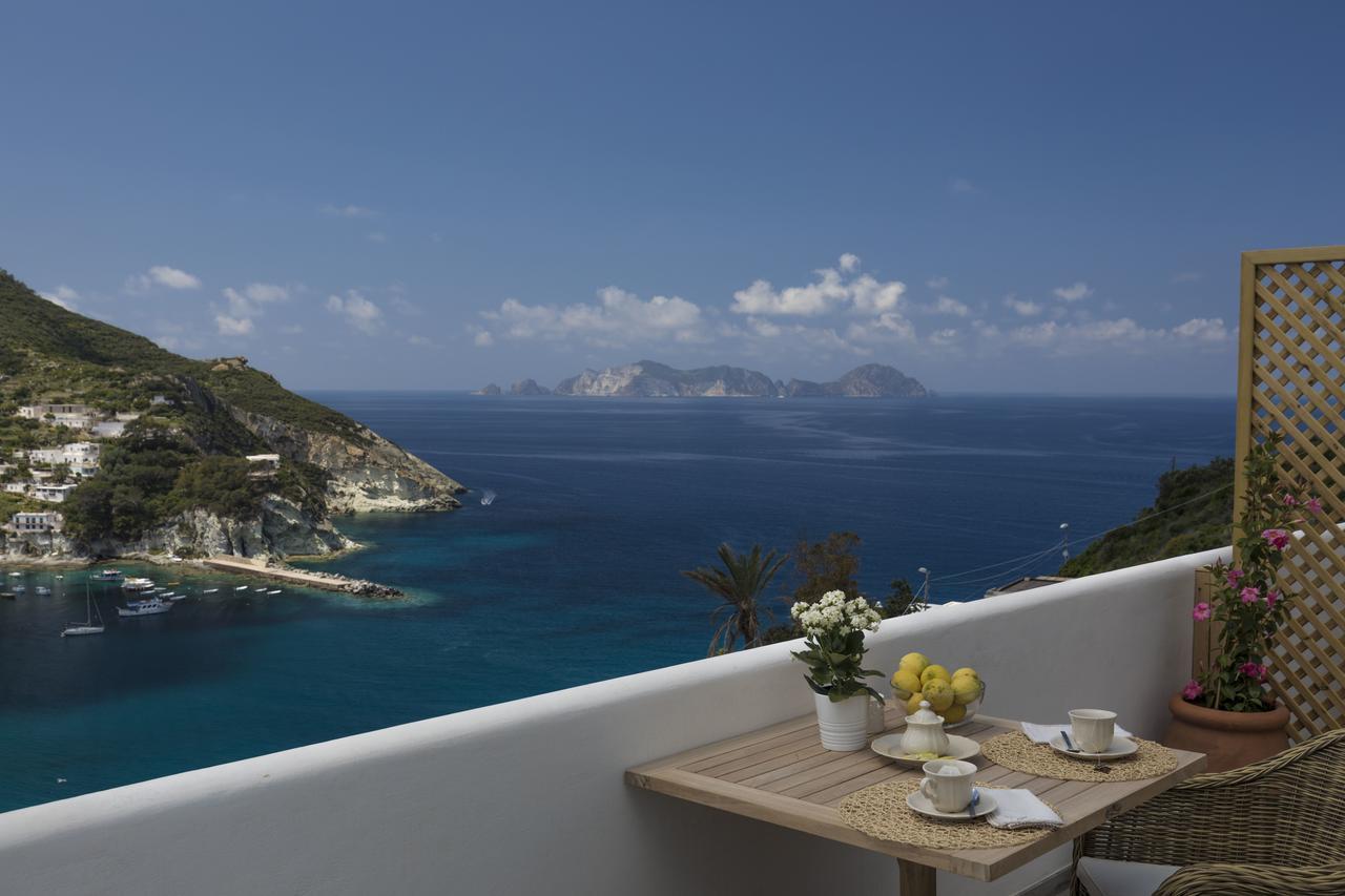 Maridea Casa Vacanza- Le Alcove Sul Mare Suites Ponza Eksteriør billede