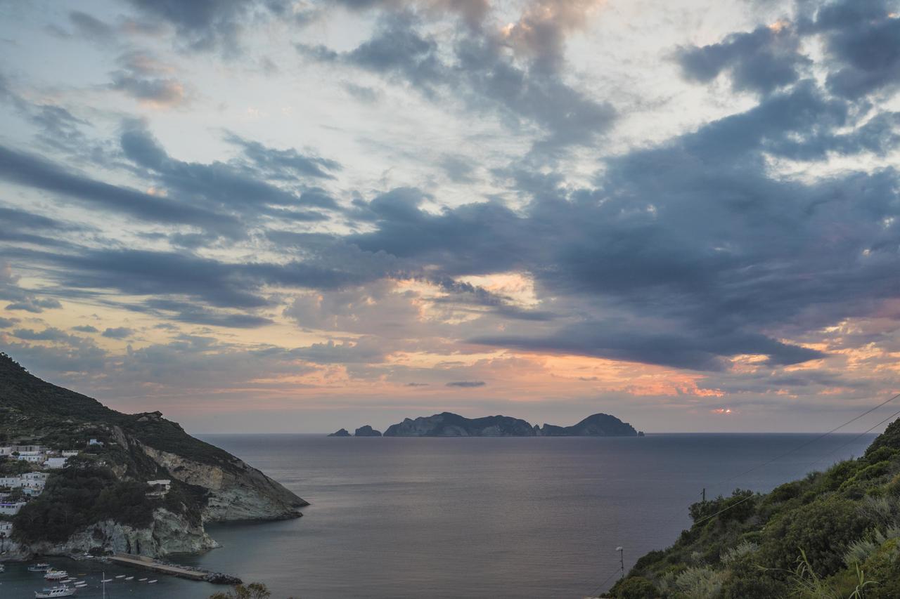 Maridea Casa Vacanza- Le Alcove Sul Mare Suites Ponza Eksteriør billede