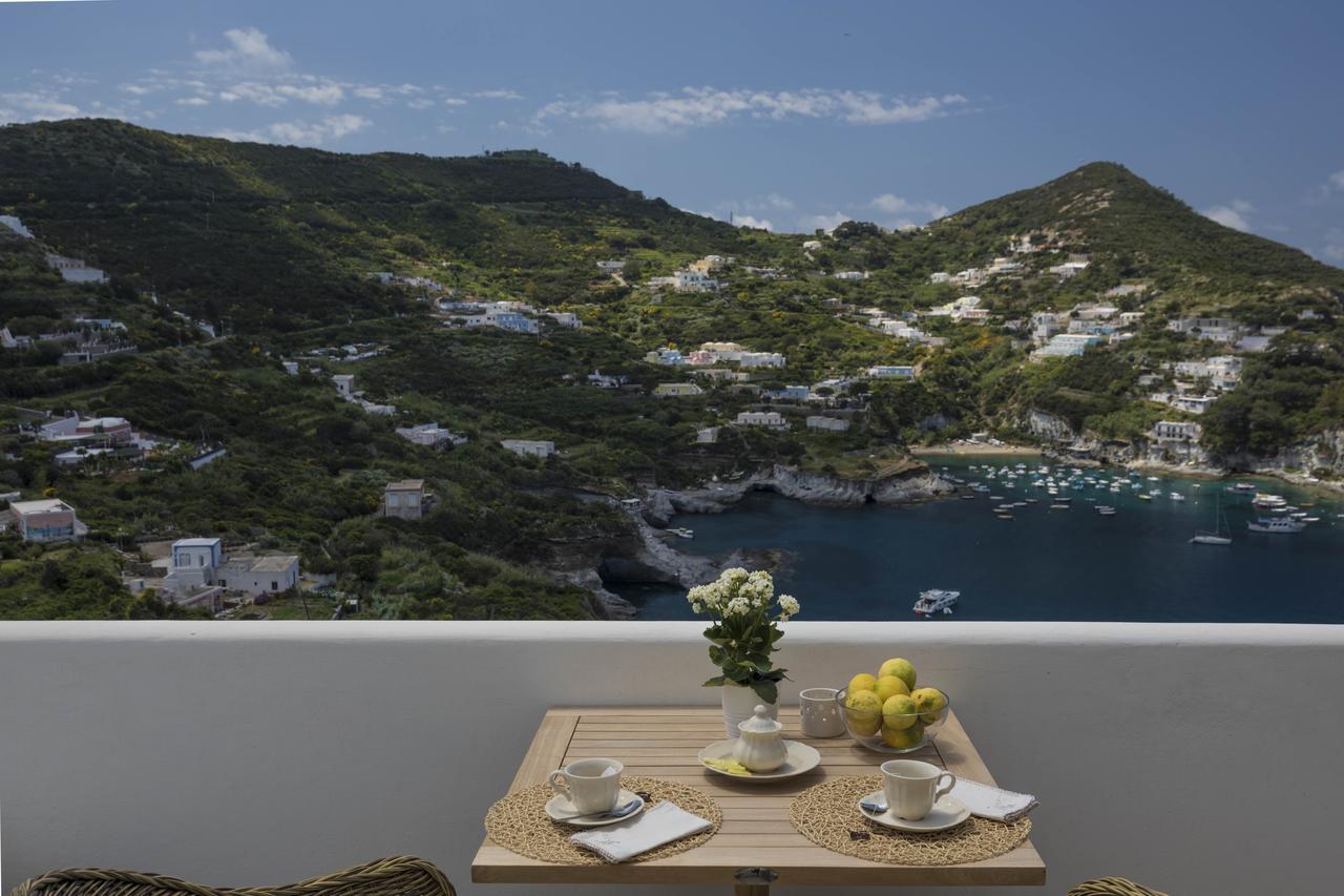 Maridea Casa Vacanza- Le Alcove Sul Mare Suites Ponza Eksteriør billede