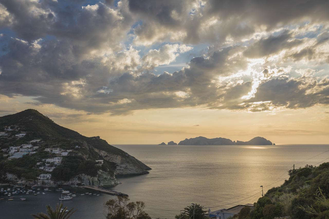 Maridea Casa Vacanza- Le Alcove Sul Mare Suites Ponza Eksteriør billede