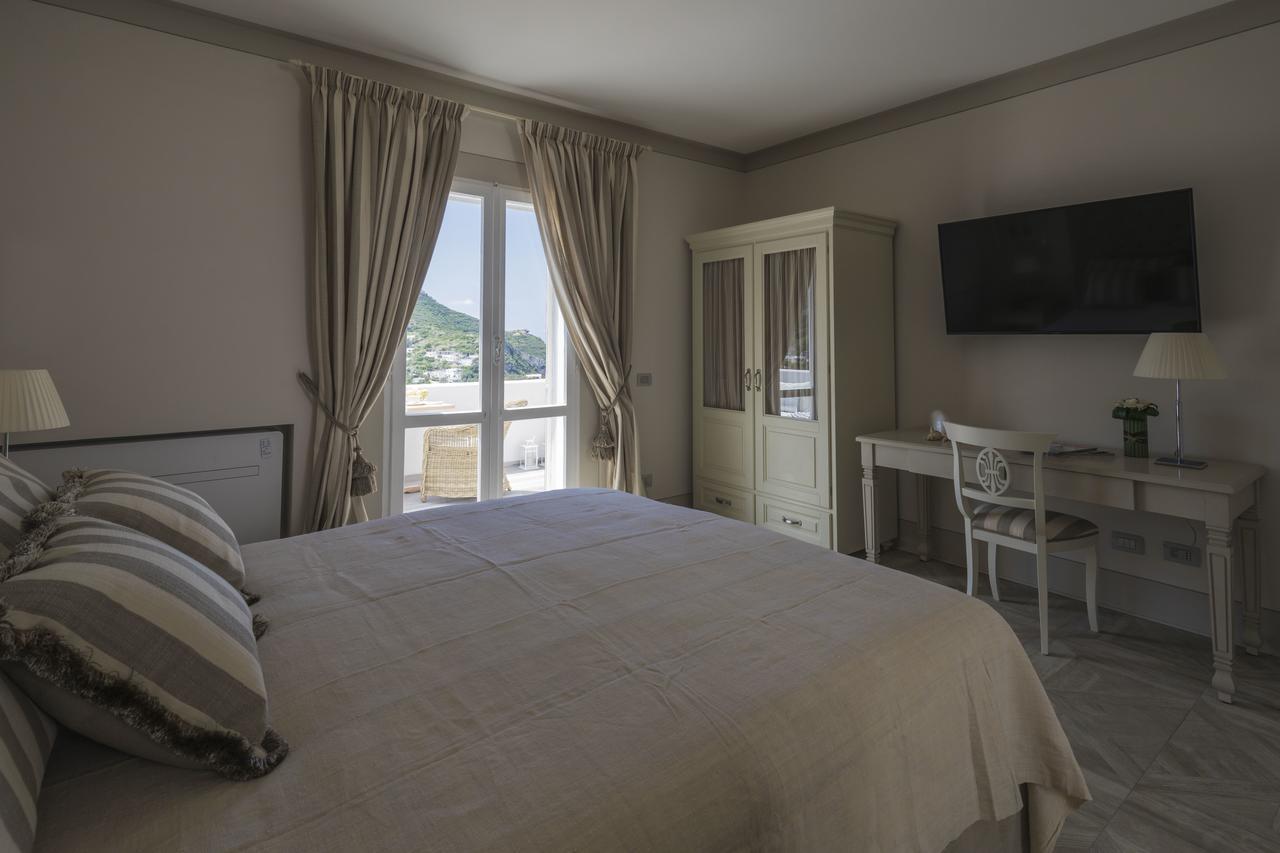 Maridea Casa Vacanza- Le Alcove Sul Mare Suites Ponza Eksteriør billede