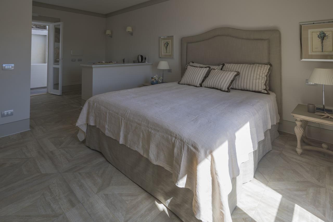 Maridea Casa Vacanza- Le Alcove Sul Mare Suites Ponza Eksteriør billede
