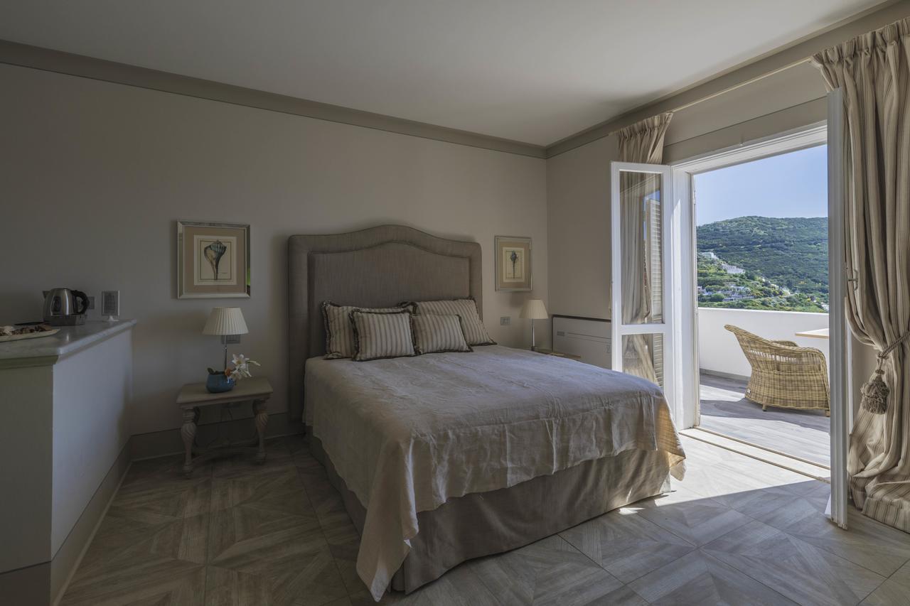 Maridea Casa Vacanza- Le Alcove Sul Mare Suites Ponza Eksteriør billede
